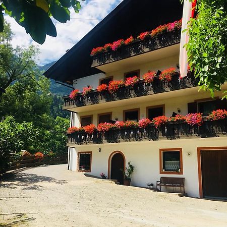 Tannerhof Bed & Breakfast Caines エクステリア 写真