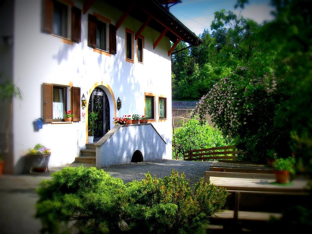 Tannerhof Bed & Breakfast Caines エクステリア 写真