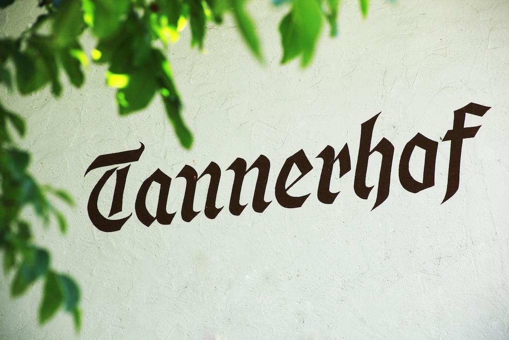 Tannerhof Bed & Breakfast Caines エクステリア 写真